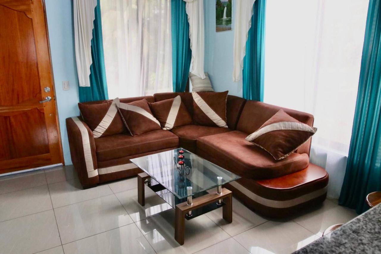 Las Pavitas Cottages La Fortuna Esterno foto