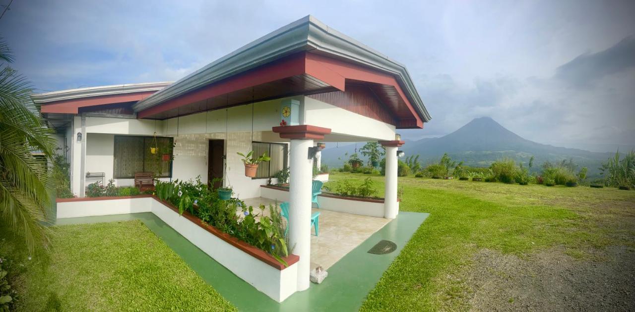 Las Pavitas Cottages La Fortuna Esterno foto