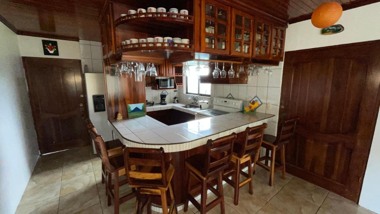 Las Pavitas Cottages La Fortuna Esterno foto