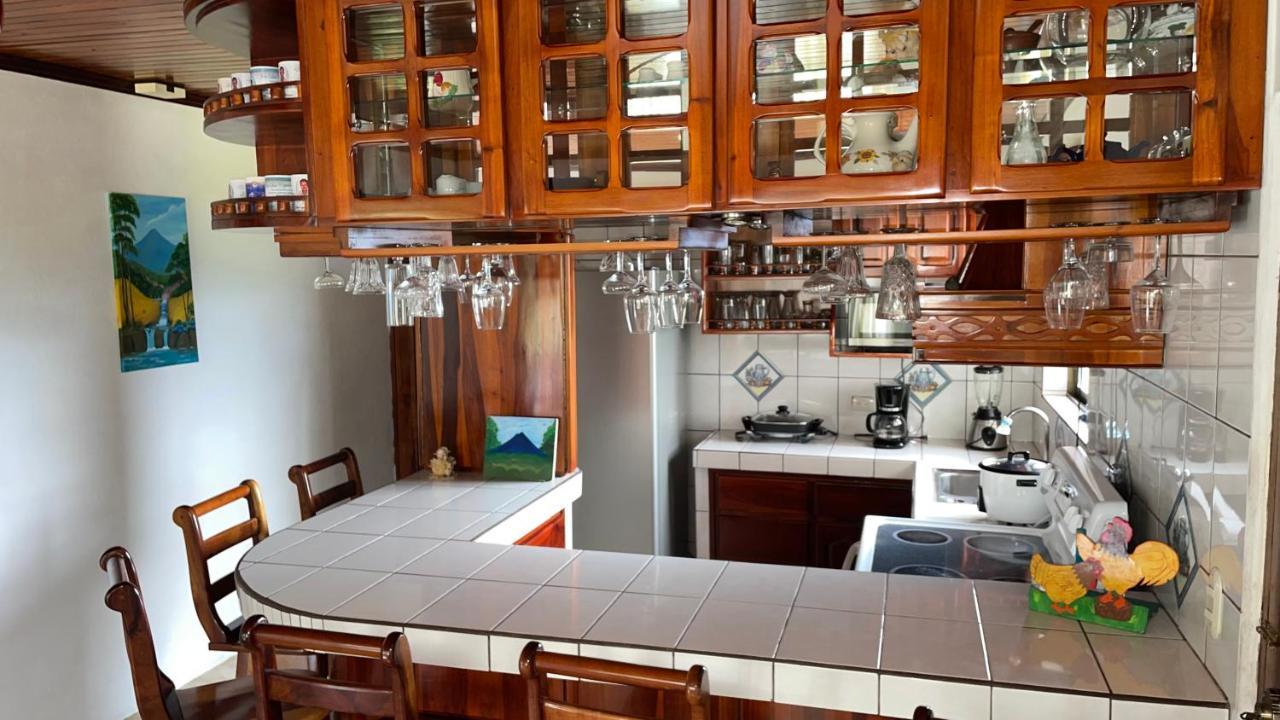 Las Pavitas Cottages La Fortuna Esterno foto