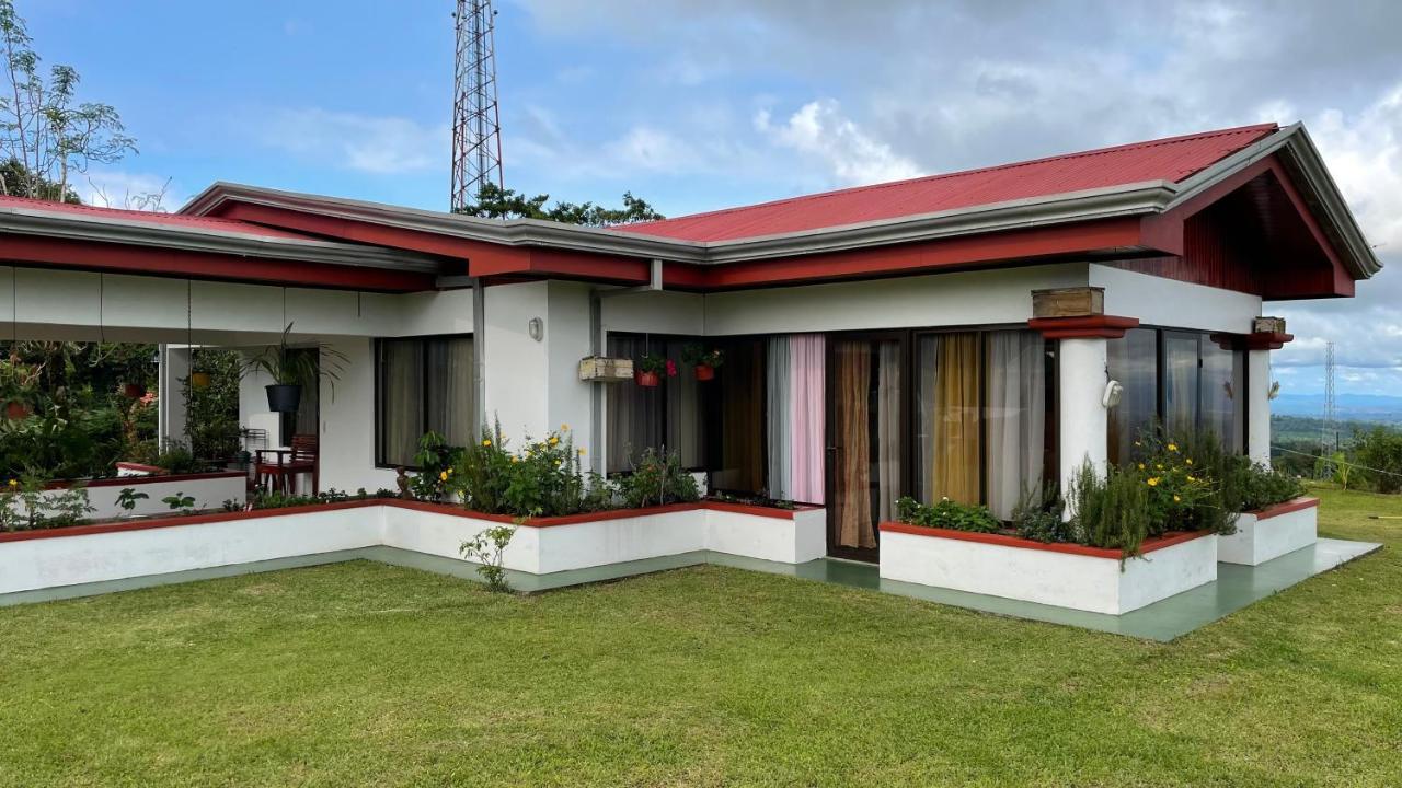 Las Pavitas Cottages La Fortuna Esterno foto