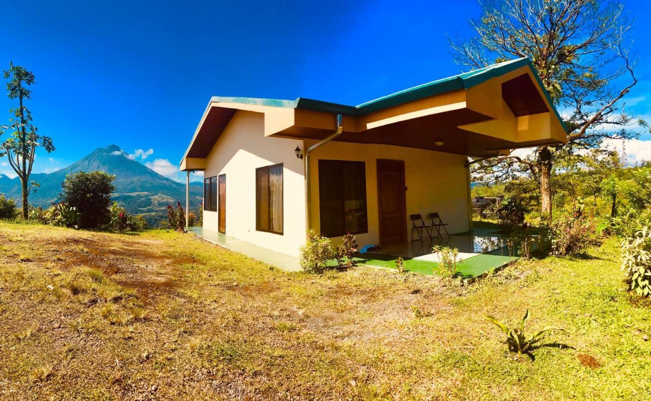 Las Pavitas Cottages La Fortuna Esterno foto